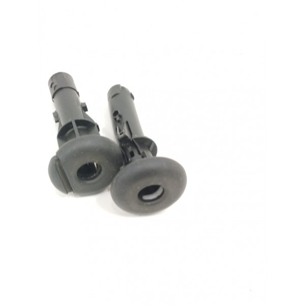 Trava Encosto Cabeça Dianteiro Direito Bmw X1 2012 Preto