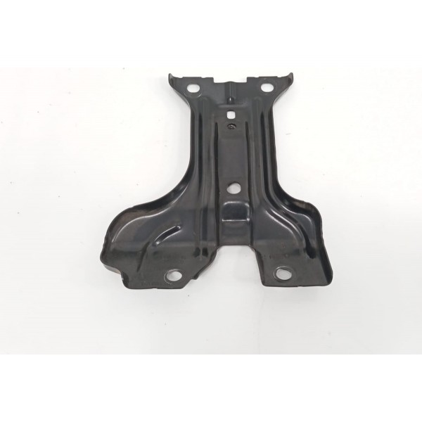 Guia Para-choque Suporte Radiador Vw Jetta Gli 2021