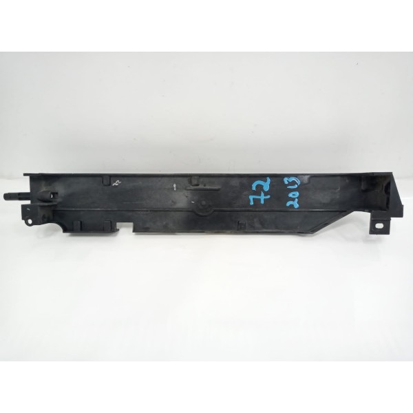 Defletor Esquerdo Radiador Land Rover Discovery 2013