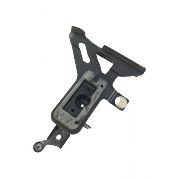 Suporte Esquerdo Parachoque Traseiro Porsche Cayenne 2016