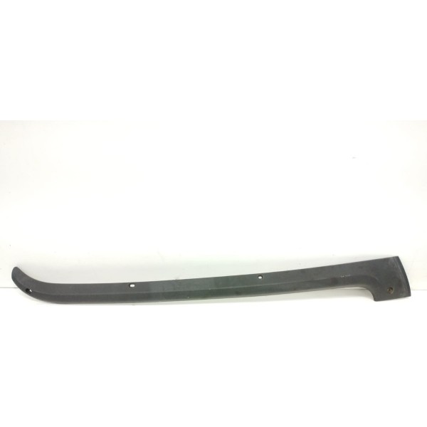 Acabamento Esquerdo Parabrisa Mercedes Benz Axor 1933 2008 Direito