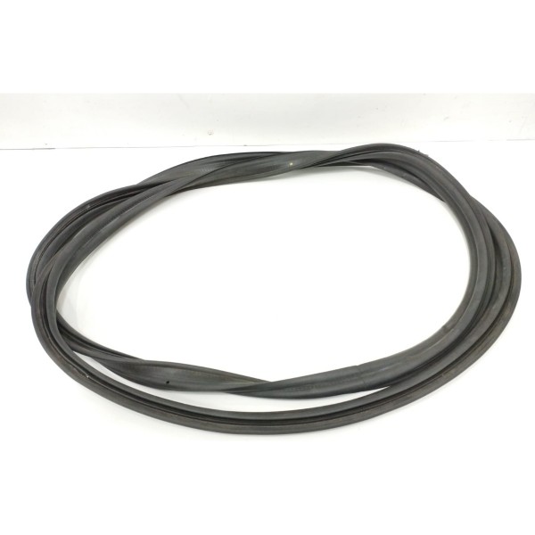 Borracha Tampa Traseira Mercedes Gla200 2016