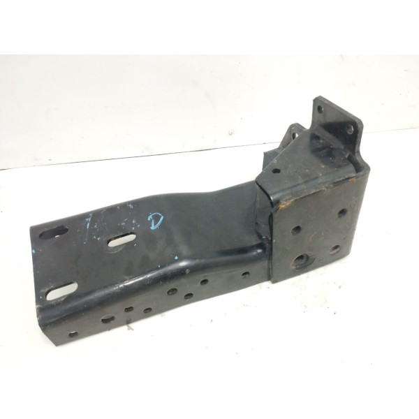 Suporte Direito Parachoque Mercedes Benz Axor 1933 2012