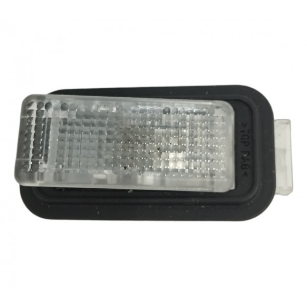 Luz Cortesia Banco Dianteiro Esquerdo Porsche Cayenne 2017