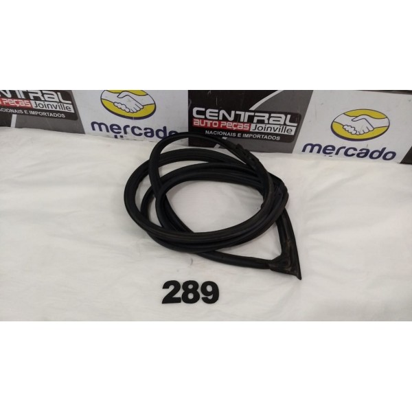 Borracha Porta Dianteira Esquerda Tracker 2017 2018