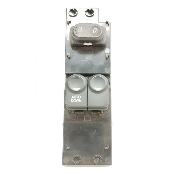 Botão Comando Vidro Porta Dianteira Esquer Hyundai Hb20 2019