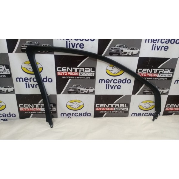 Moldura Acabamento Porta Dianteira Esquerda Tracker 2017