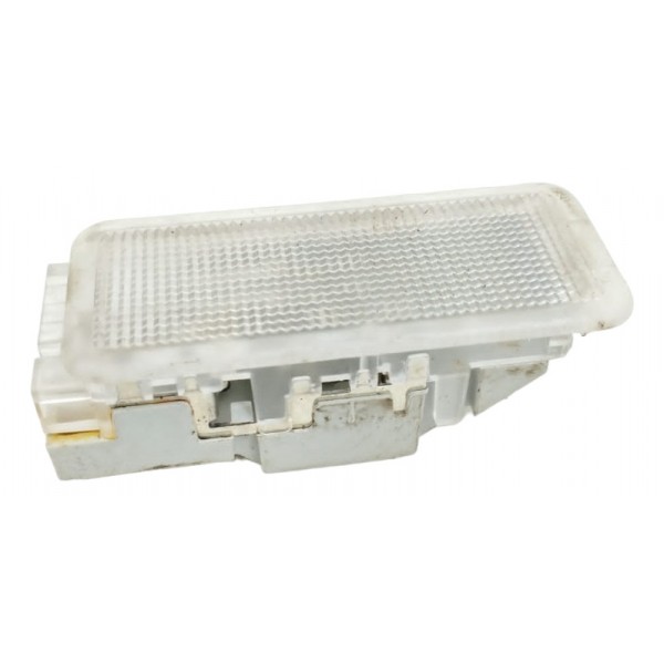 Luz Cortesia Peugeot 208 2016 Meia