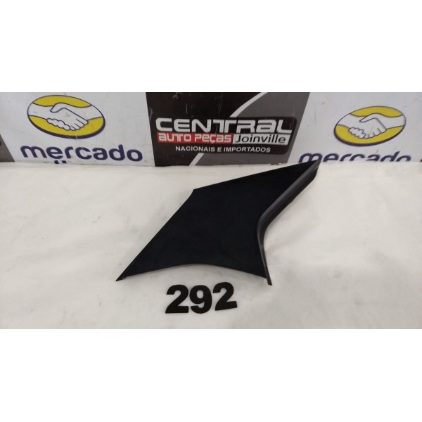 Acabamento Interno Direito Nissan Kicks 2018