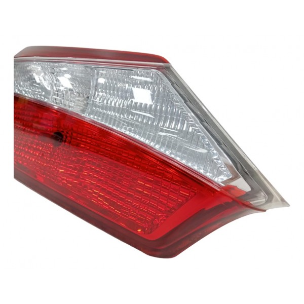 Lanterna Esquerda Tampa Traseira Toyota Corolla Gli 1.8 2017 Esquerdo Vermelho