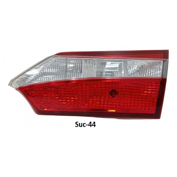 Lanterna Direita Tampa Traseira Toyota Corolla Gli 1.8 2017 Direito Vermelho