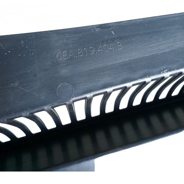 Grade Direita Churrasqueira Vw Nivus 1.0 Comfortline 2022 Brilhante