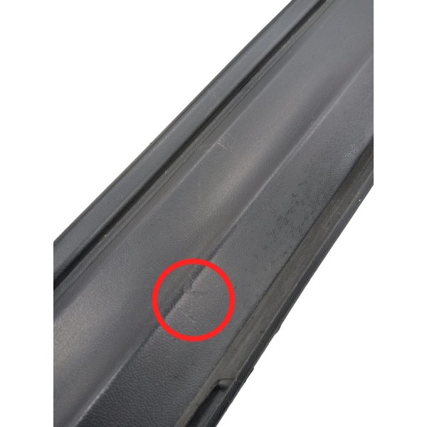 Spoiler Direito Vw Nivus 1.0 Comfortline 2022 Detalhe Preto