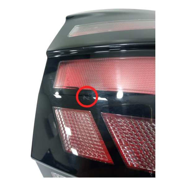 Lanterna Direita Vw Nivus 1.0 Comfortline 2022 Direito Vermelho