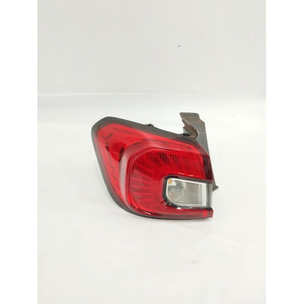 Lanterna Esquerda Fiat Argo Drive 1.0 3cc 2023 Detalhe Esquerdo Vermelho