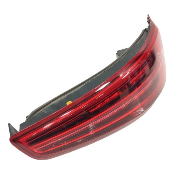 Lanterna Direita Audi Q3 Tfsi 4x4 2016 Riscada Direito Vermelho