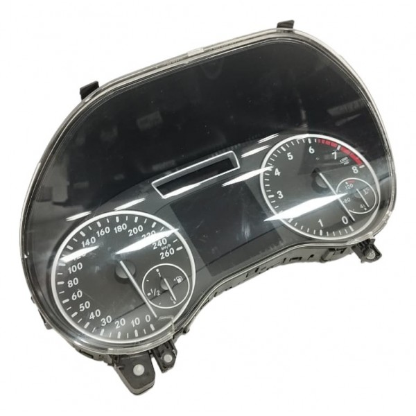 Painel Instrumentos Mercedes A200 2016 Detalhe  Preto