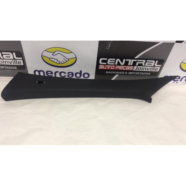 Acabamento Interno Esquerdo Parabrisa Mercedes Benz A200 