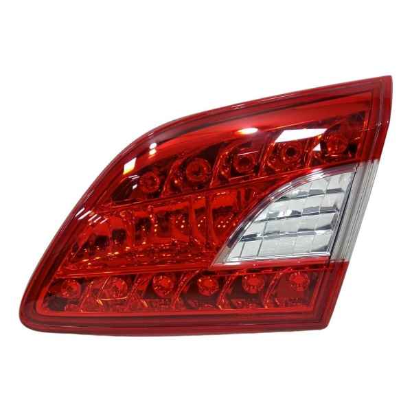 Lanterna Direita Tampa Traseira Nissan Sentra 2016 Direito Vermelho