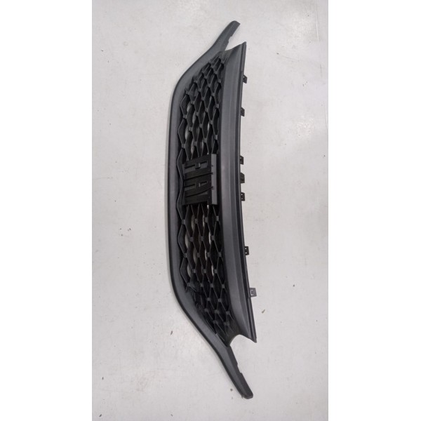 Grade Frontal Fiat Fastback 2022 Preto