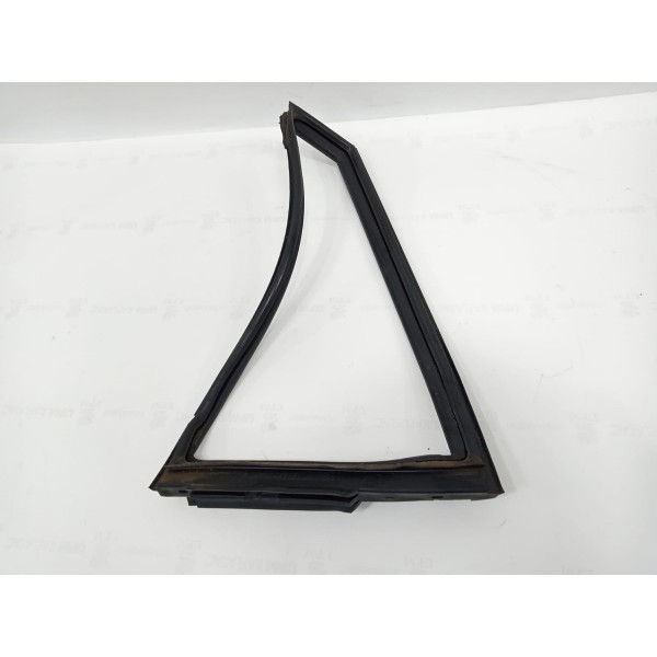 Borracha Vidro Fixo Traseiro Esquerdo Toyota Rav4 2016 Preto