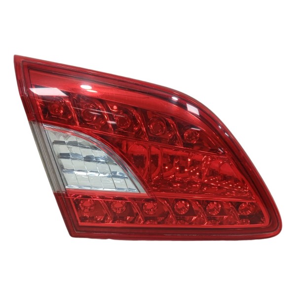 Lanterna Tampa Traseira Sentra 2013 Nissan Esquerda Vermelho