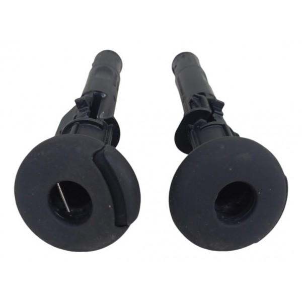 Par Trava Apoio Cabeça Tracker 2016  Traseiro Esquerdo Preto