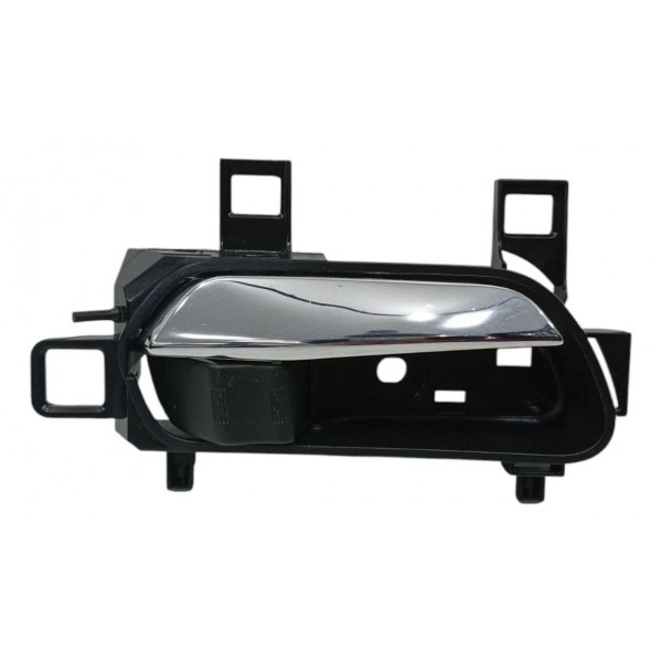 Maçaneta Interna Porta Traseira Direita Nissan Kicks 2024 Prata Traseira