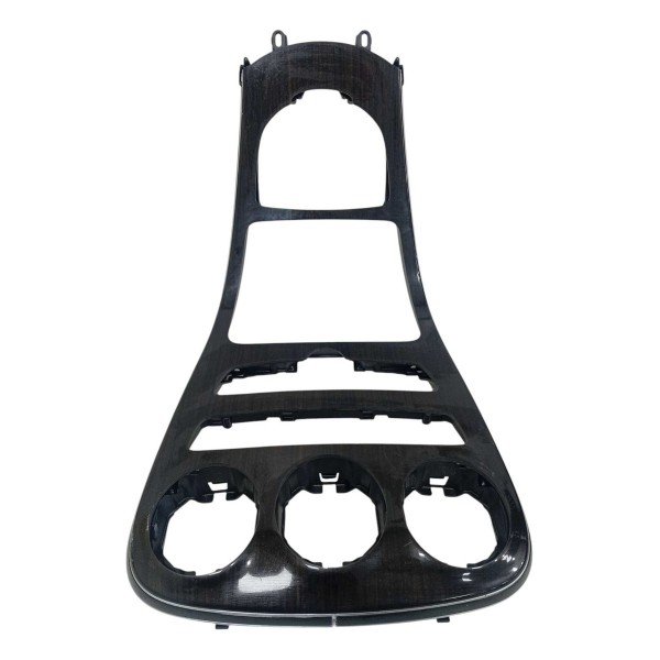 Acabamento Console Central Mercedes Benz C180 2018 Detalhe