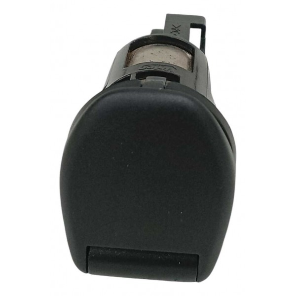 Tomada 12v Console Central Nissan Kicks S Cvt 2018 Preto