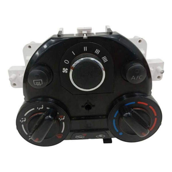 Botão Comando Ar Condicionado Nissan Versa 2018 2019 Preto