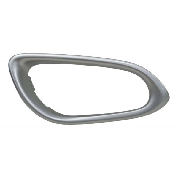 Moldura Maçaneta Interna Porta Diant. Dir Nissan Sentra 2015 Prateado Dianteira