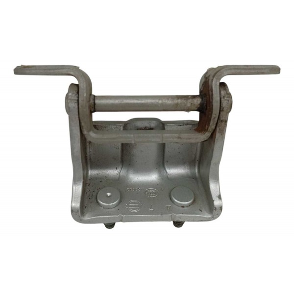 Dobradiça Superior Porta Traseira Esq. Nissan Sentra 2015