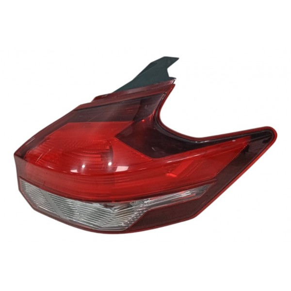 Lanterna Nissan Kicks Ls 2018 Direito Direito/passageiro Vermelho