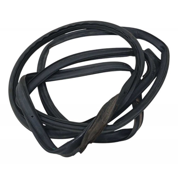 Borracha Vedação Porta Dianteira Esquerda Gm Tracker 2017