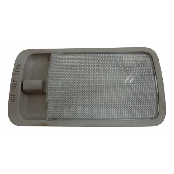 Luz Cortesia Traseira Nissan Versa 2022 Á 2025