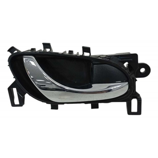 Maçaneta Interna Dianteira Direita Nissan Sentra 2015 Prateado Dianteira