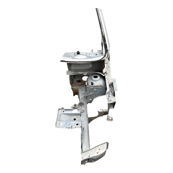 Caixa Roda Esquerda Captur 2017 2021 Prata