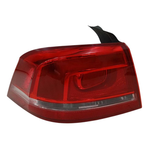 Lanterna Traseira Esquerda Vw Passat Sedan 2011 A 2015 Esquerdo/motorista Vermelho