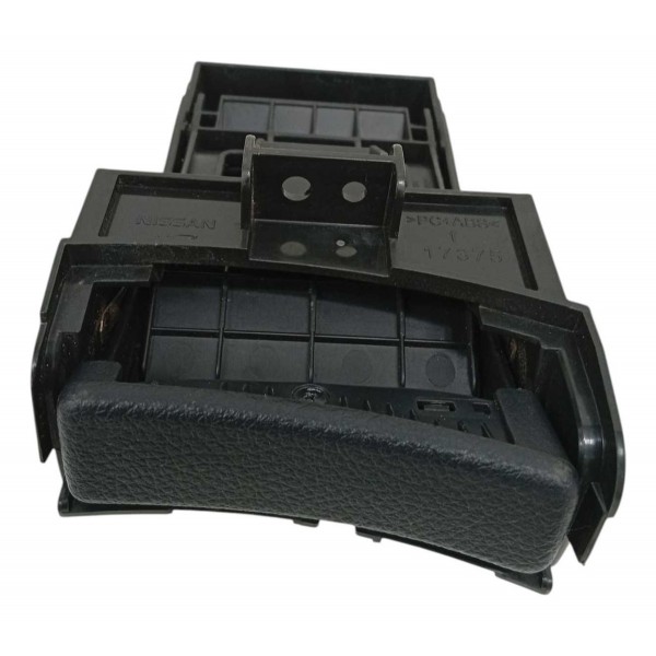 Porta Copos Esquerdo Painel Nissan Frontier 2022  Preto