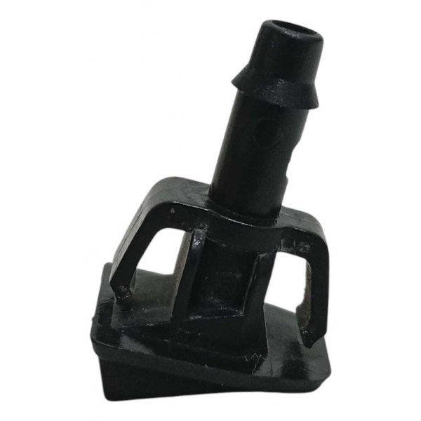 Brucutu Esguicho Direito Gm Tracker 2021 Direito