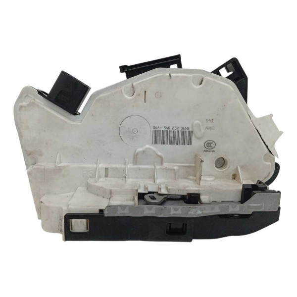 Fechadura Porta Traseira Direita Vw Passat Cc 2014