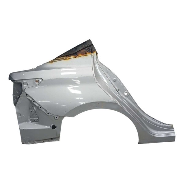 Folha Lateral Direita Nissan Versa 2022 À 2025 Prateado