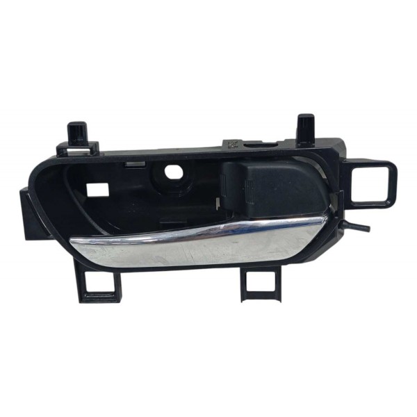 Maçaneta Interna Porta Traseira Direita Nissan Kicks 2024 Prateado Traseira