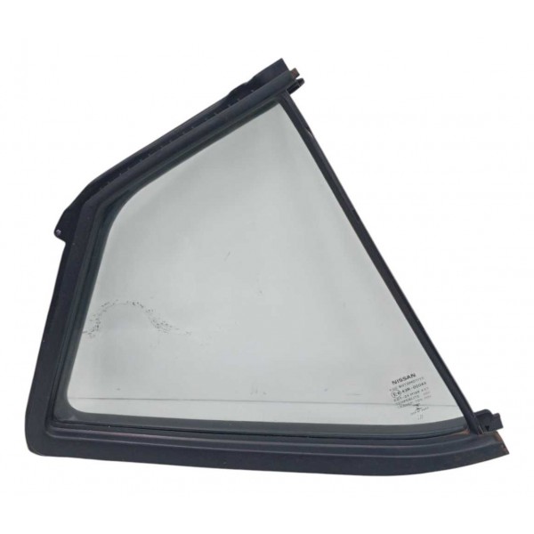 Vidro Vigia Fixo Traseiro Direito Nissan Kicks 2022