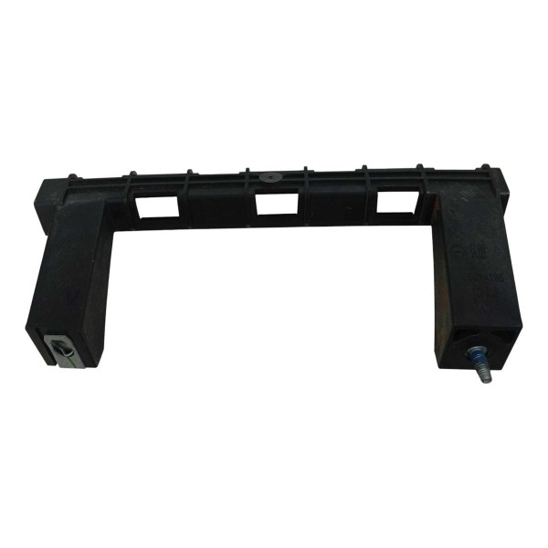 Guia Canaleta Vidro Dianteira Direita Tracker 12t 2023 Prateado