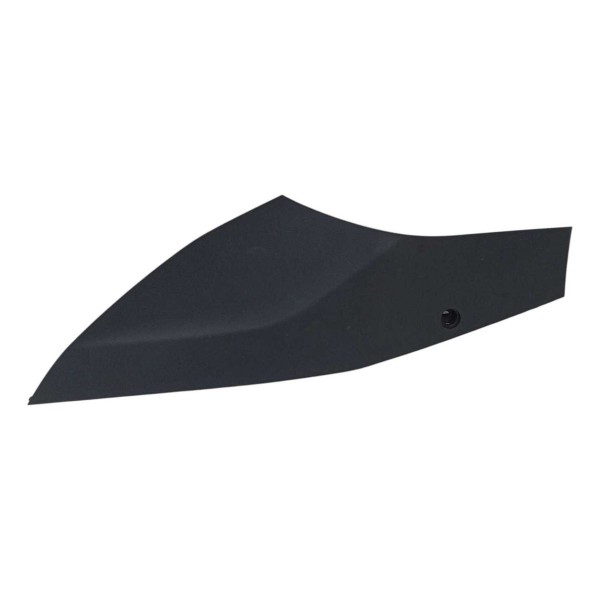 Acabamento Lateral Direito Console Central Tracker 12t 2023