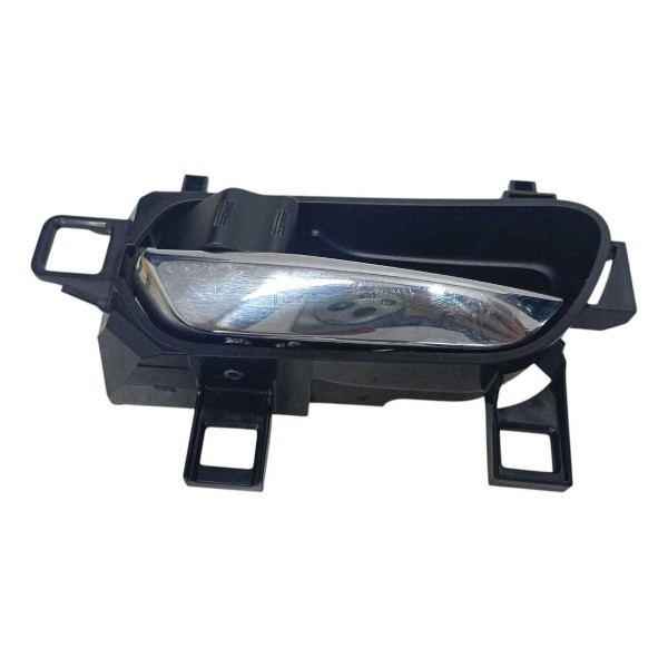 Maçaneta Porta Interna Dianteira Esquerda Nissan Kicks 2022 Prateado Dianteira