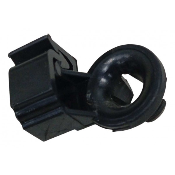 Suporte Haste Capo Chevrolet Tracker 12t 2023