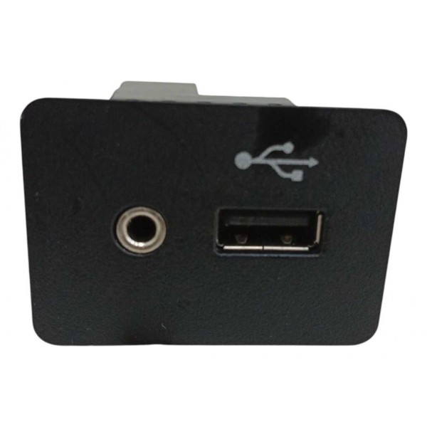 Tomada Usb Nissan Leaf 2022 Preto